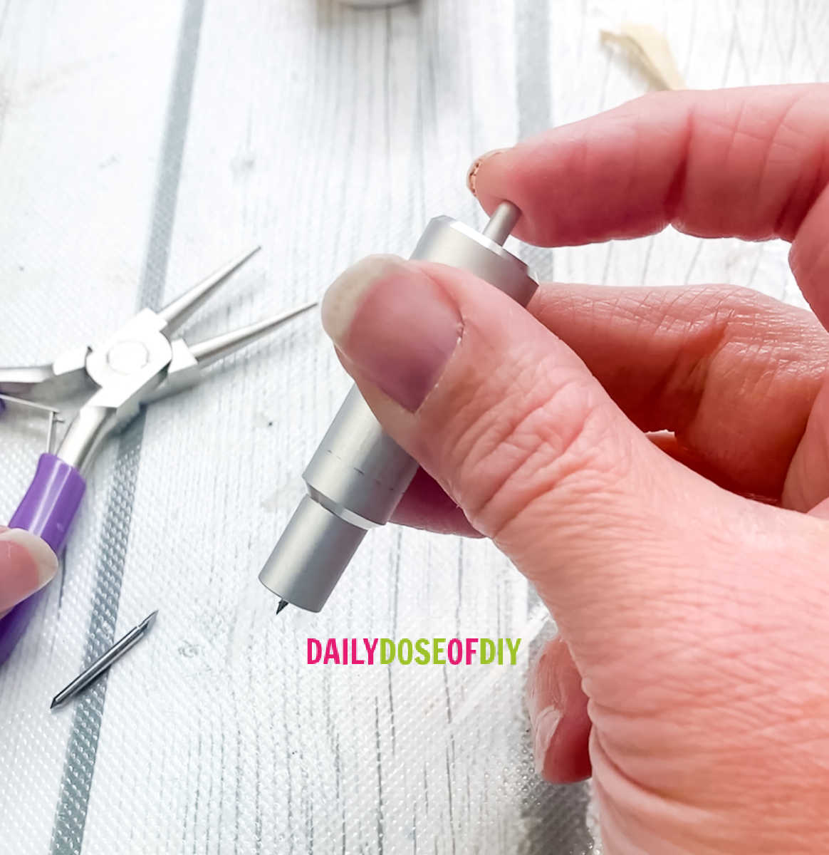 How To Change Cricut Blades Quick And Easy - Daily Dose Of DIY