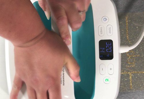 Apply firm pressure when using the Cricut Easy Press 