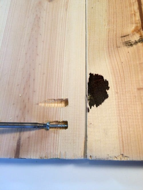 Using Pocket Hole Screws to make a farmhouse coat rack