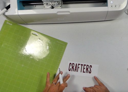 how to use a cricut to cut vinyl 