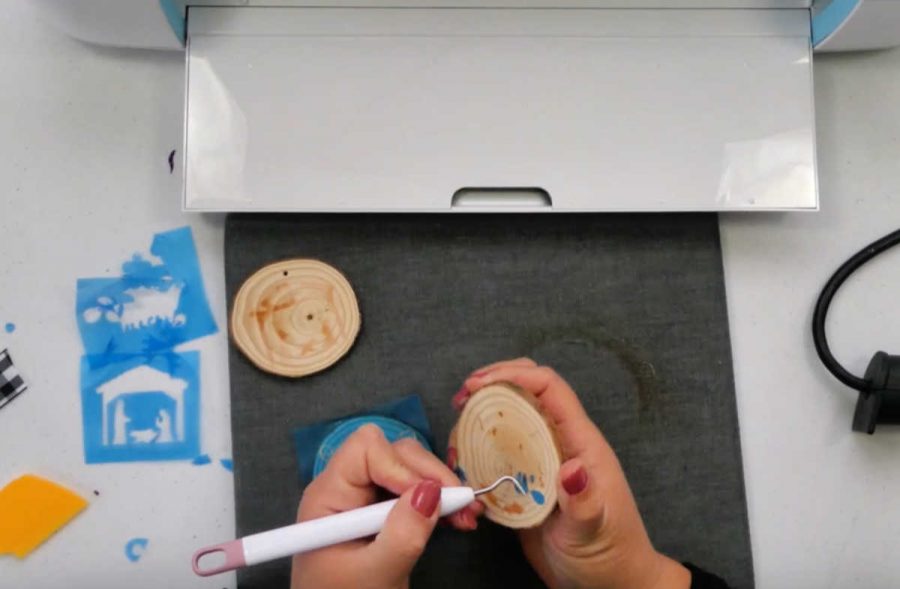 removing stencil from wood slice ornaments 